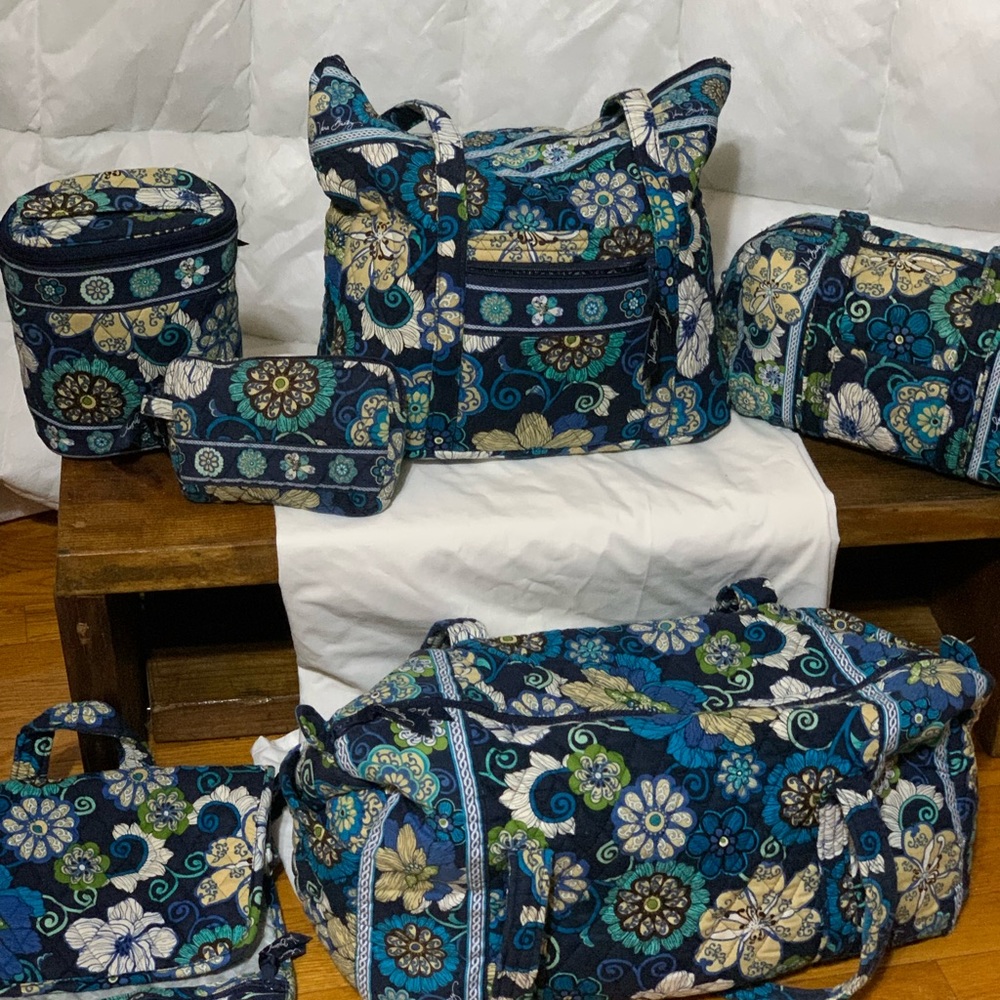 Vera Bradly Mod Floral Set